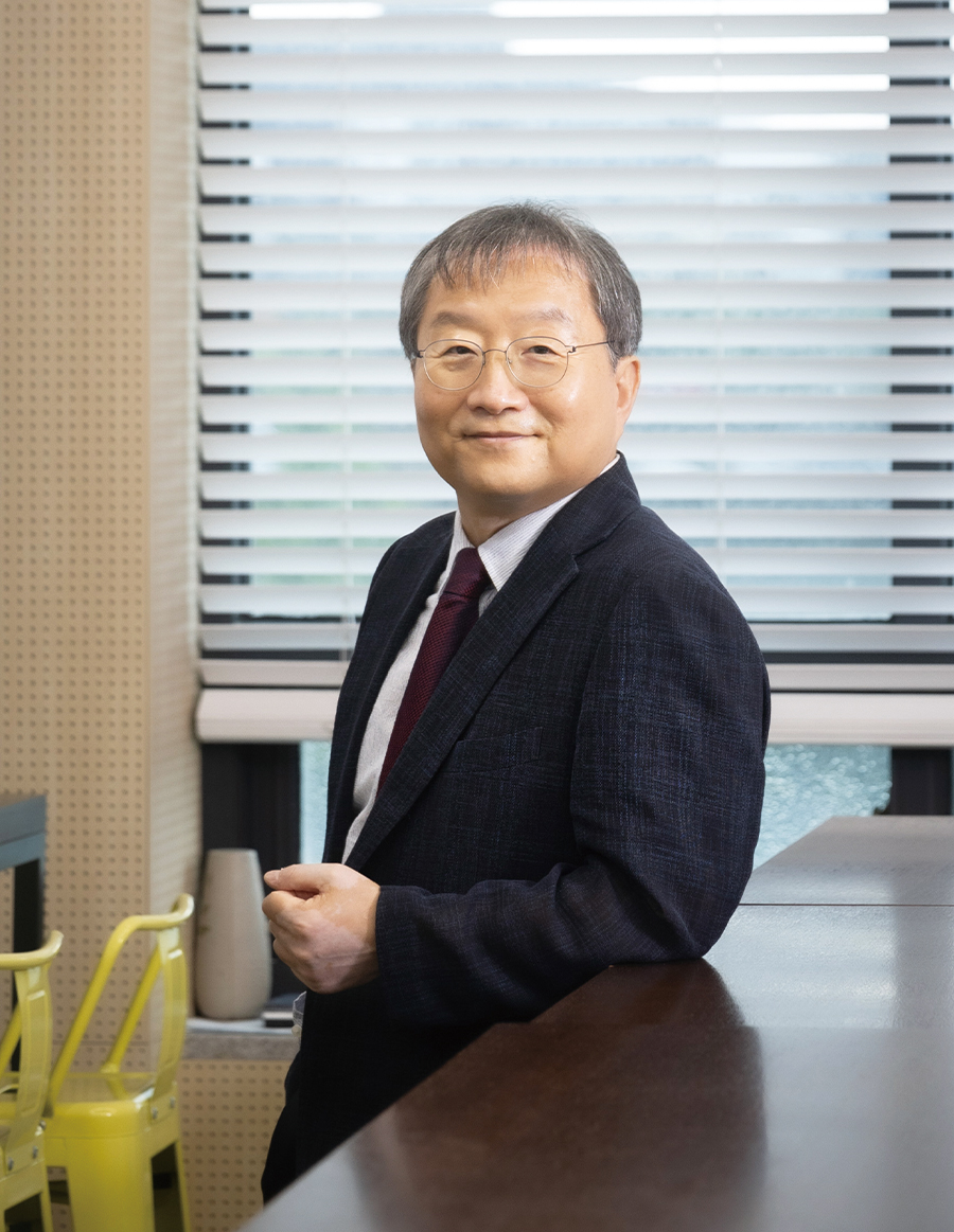 컴퓨터소프트웨어학부 김상욱 교수