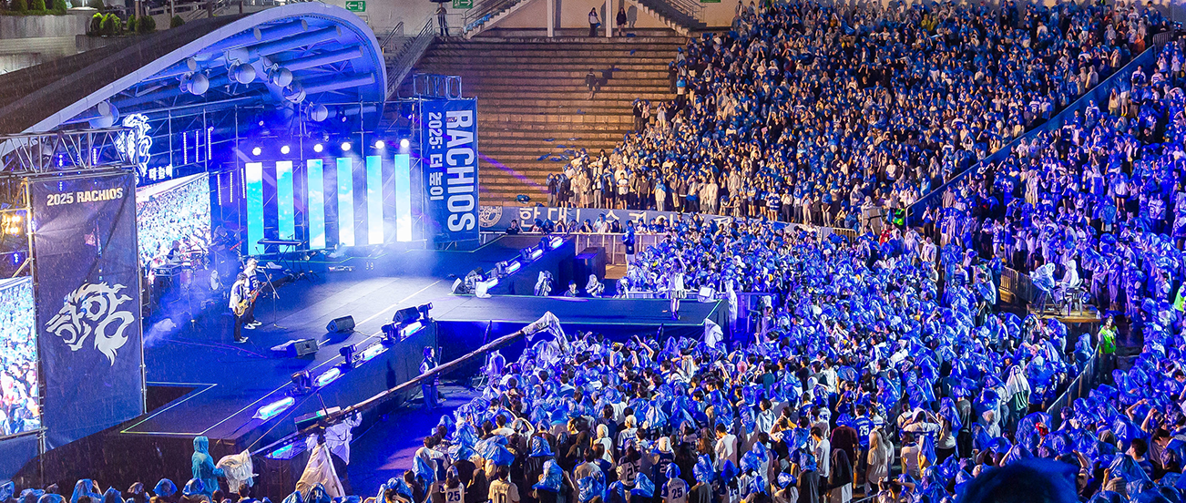Scene 8-The Amphitheater’s Cheers